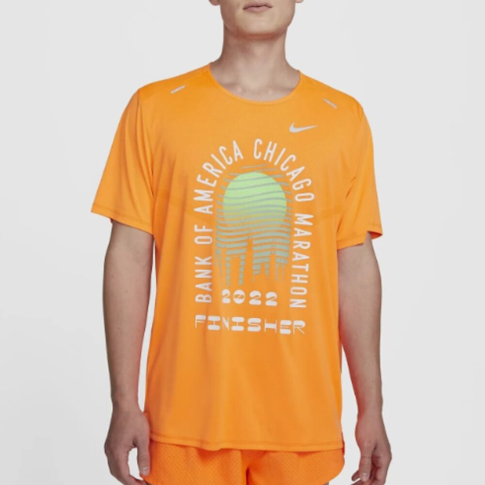 NWT Mens Nike 2022 Chicago Marathon Finisher Tee